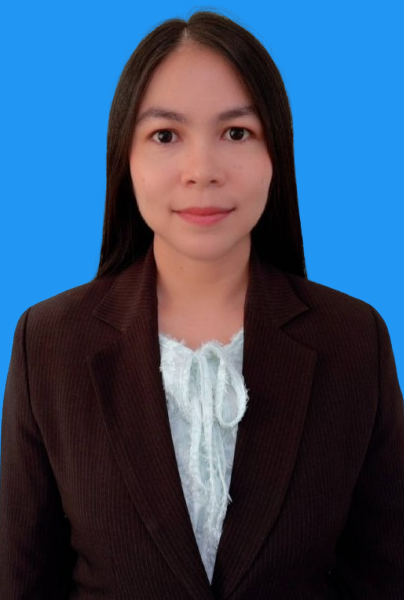 นางสาวโสรญา รักไชย
